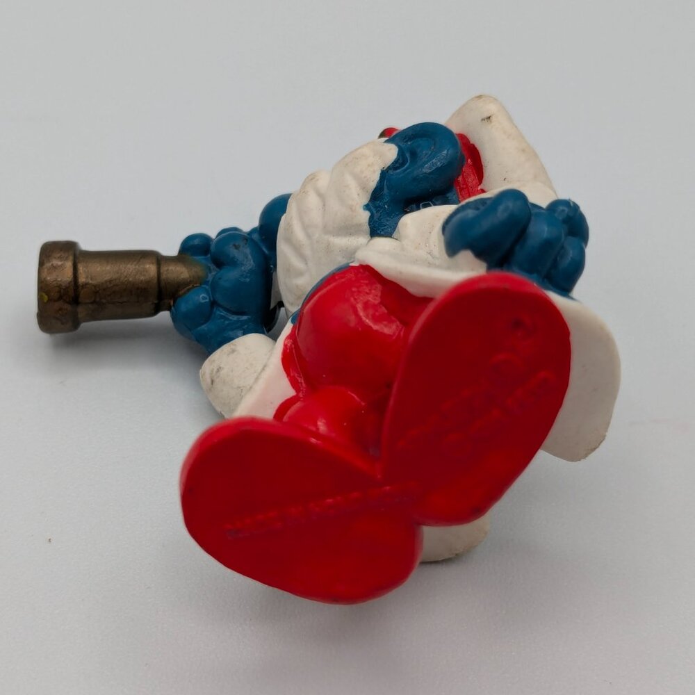 Papa Smurf Ship Captain Smurf Figurine - Vintage 1980's - Picture 3 of 4